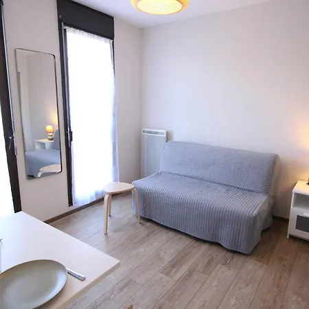 2 Pers, Parking, Proche Thermes & Commerces - Fr-1-313-156